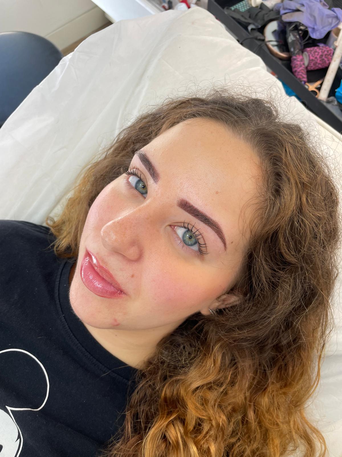 Resultado de powder brows en cejas